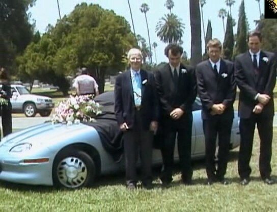 Похороны GM EV1