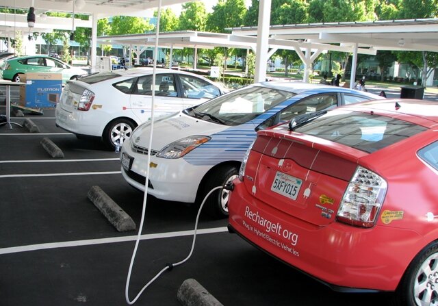 Modec и Liberty Electric Cars объединяются для создания центра технической поддержки электрических автомобилей