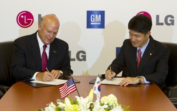 General Motors представил электромобиль для Китая General Motors представил электромобиль для Китая