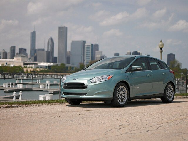 Ford начнет в феврале продажи Focus с высокоэффективным двигателем EcoBoost 1.0