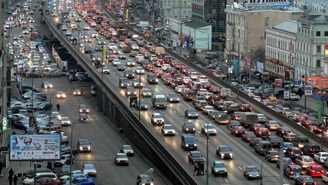Минприроды предлагает запретить въезд в центр Москвы автомобилей с высокой степенью вредных выбросов Минприроды предлагает запретить въезд в центр Москвы автомобилей с высокой степенью вредных выбросов